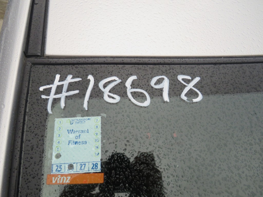 S1869819.jpg