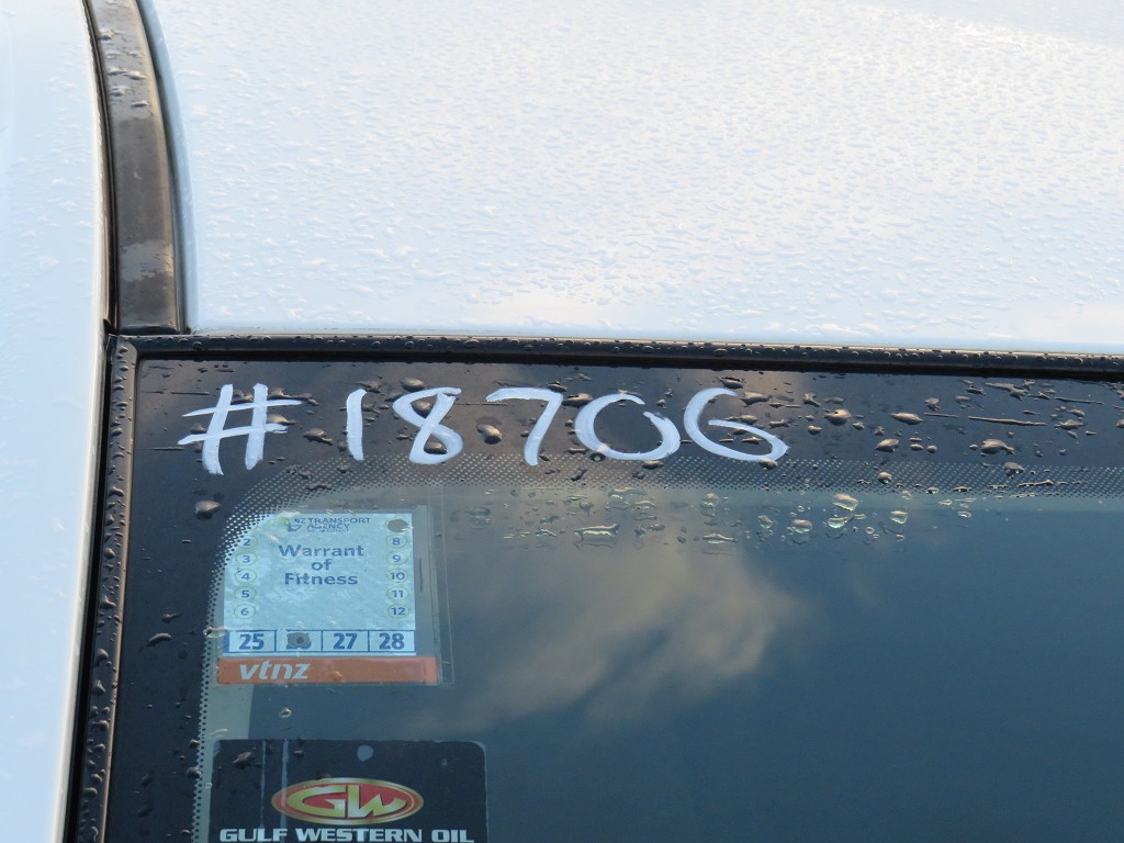 S1870621.jpg