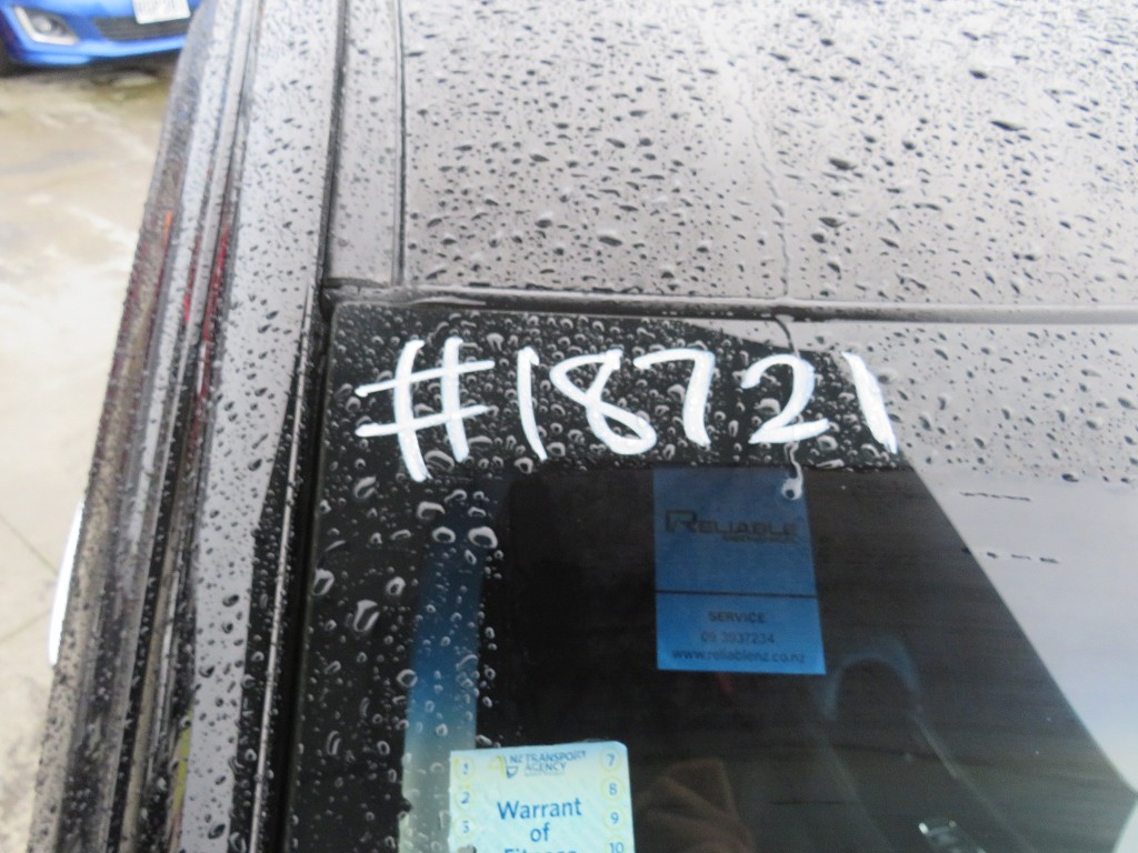 S1872121.jpg