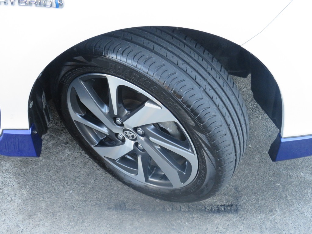 S1872210.jpg