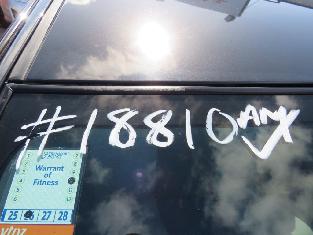 S1881019.jpg
