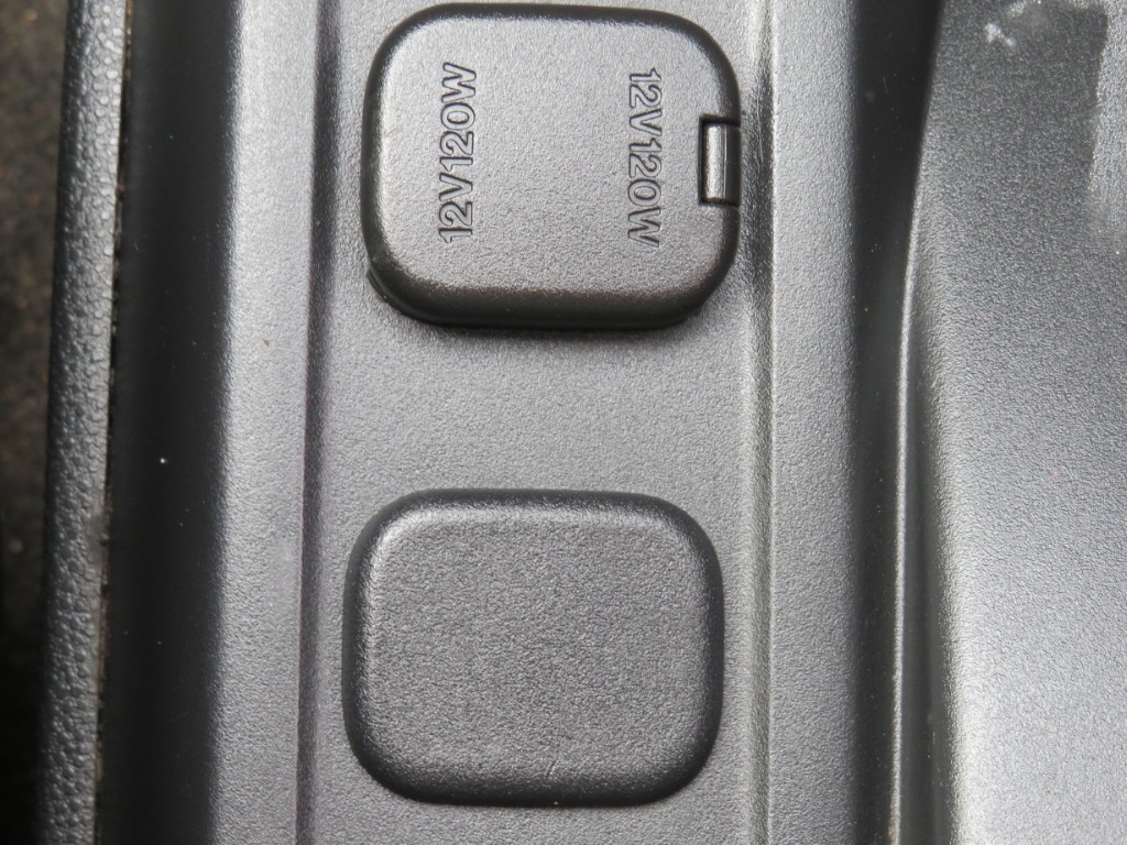 S1883818.jpg