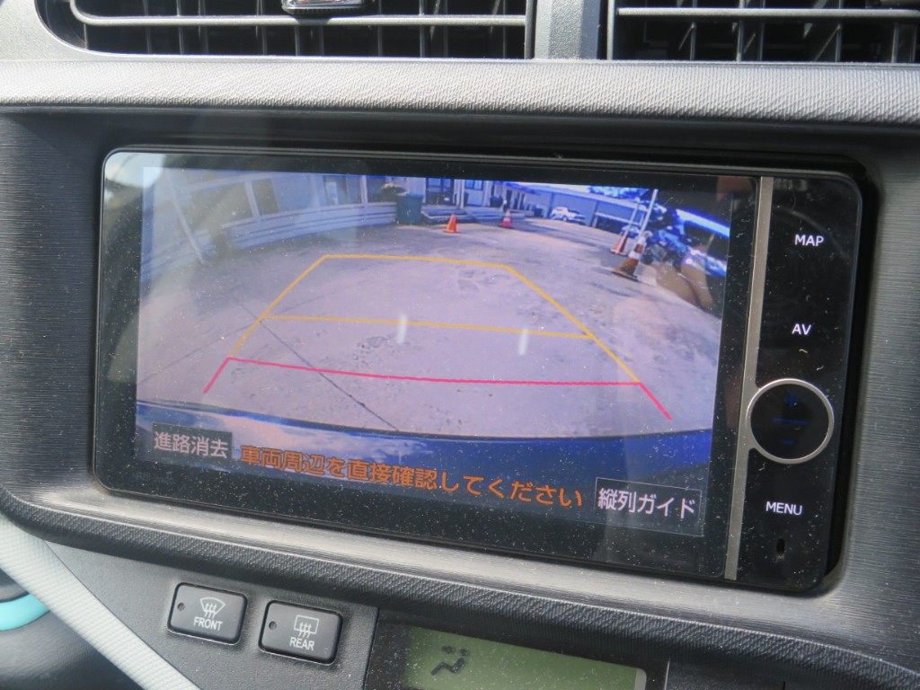 S1885715.jpg
