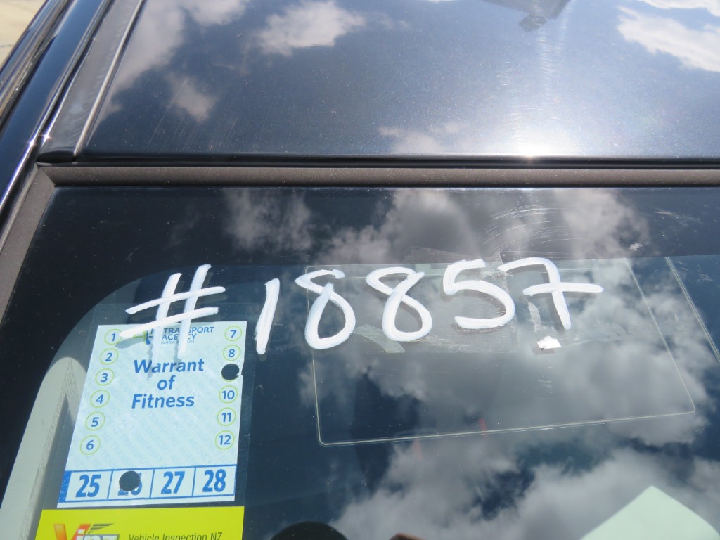 S1885721.jpg