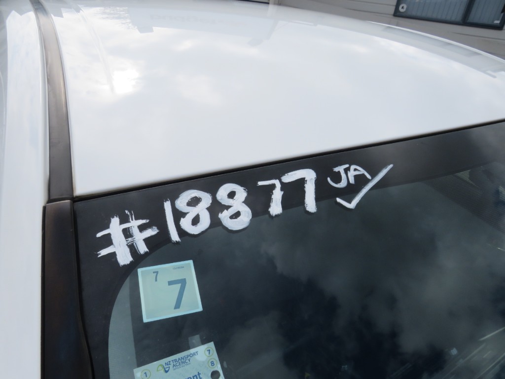 S1887721.jpg