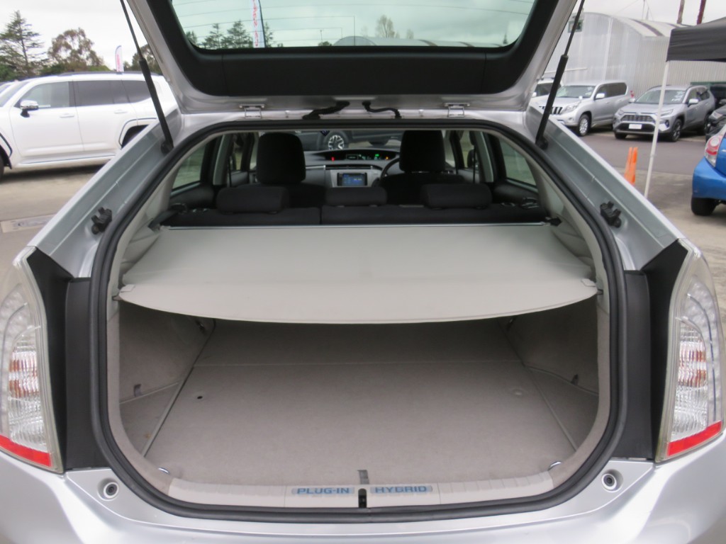S6380811.jpg