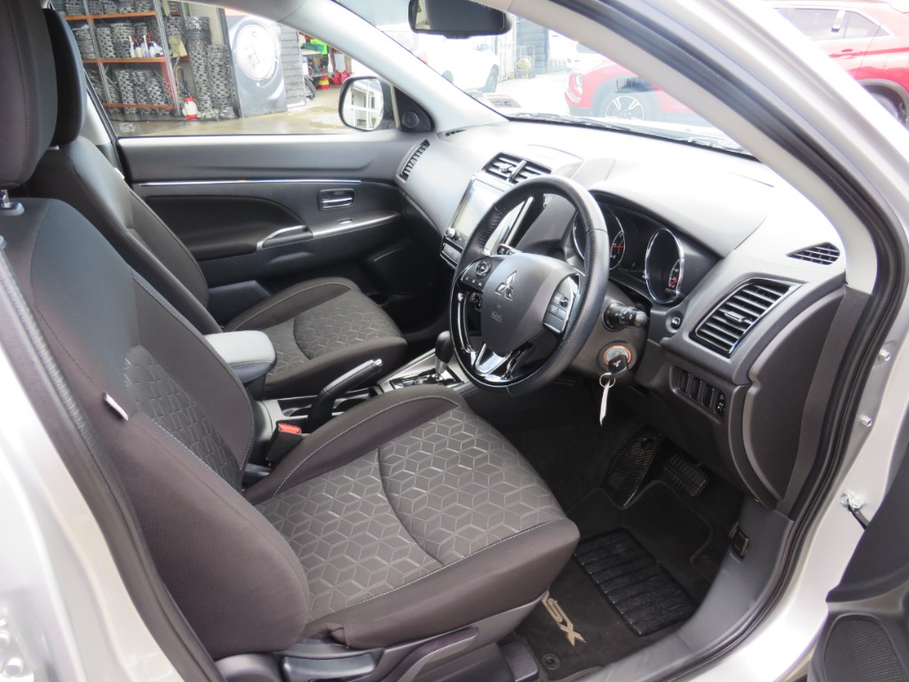 S7076113.jpg