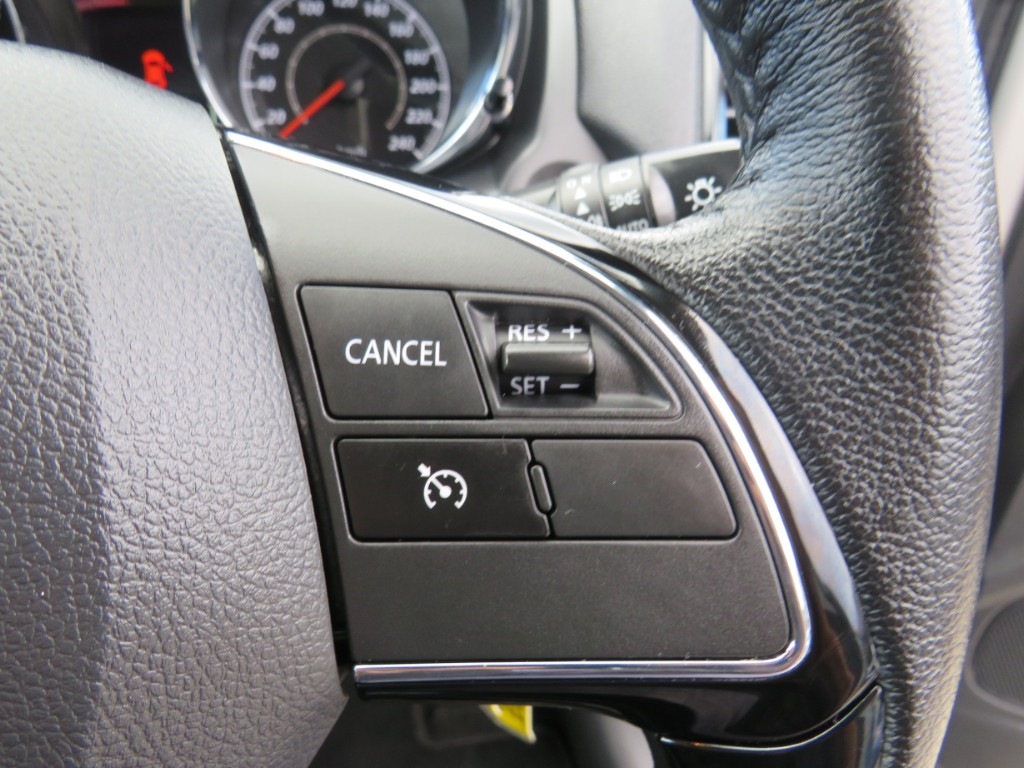 S7076116.jpg