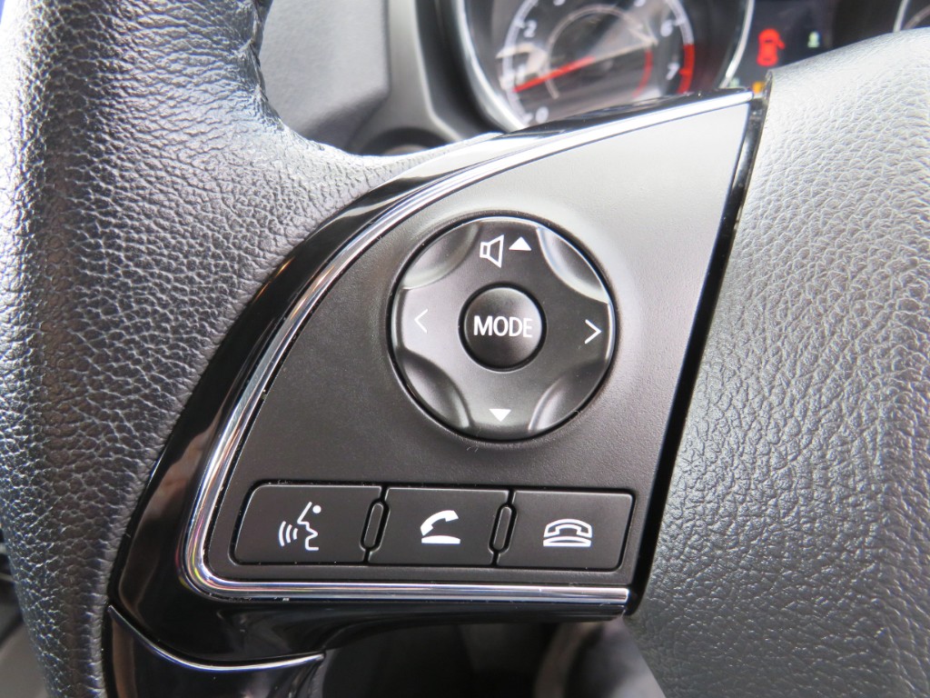 S7076117.jpg