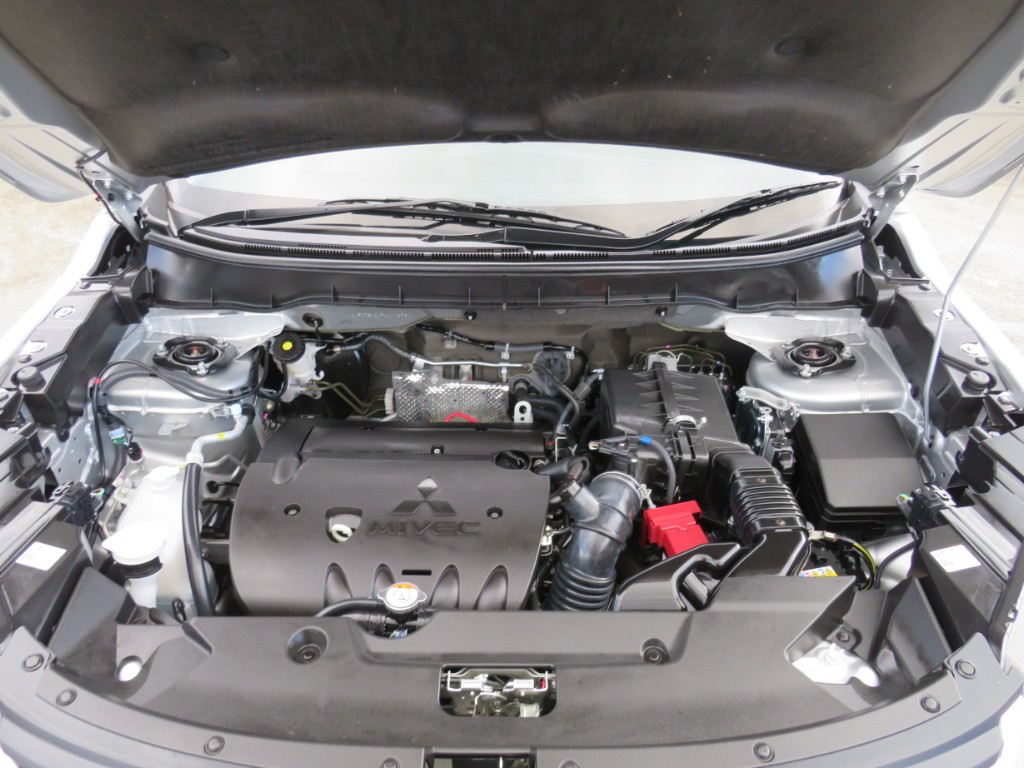 S7076120.jpg