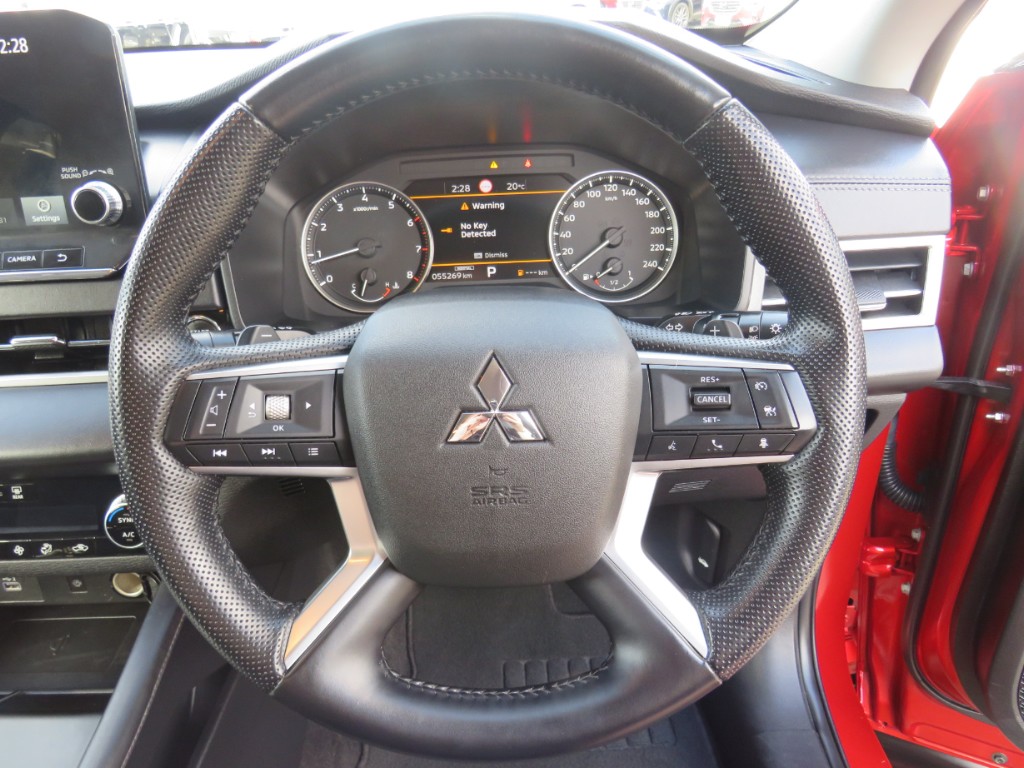 S7076618.jpg