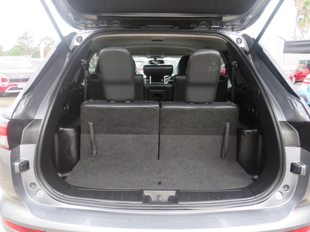 S7076711.jpg