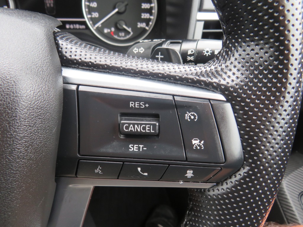 S7076816.jpg