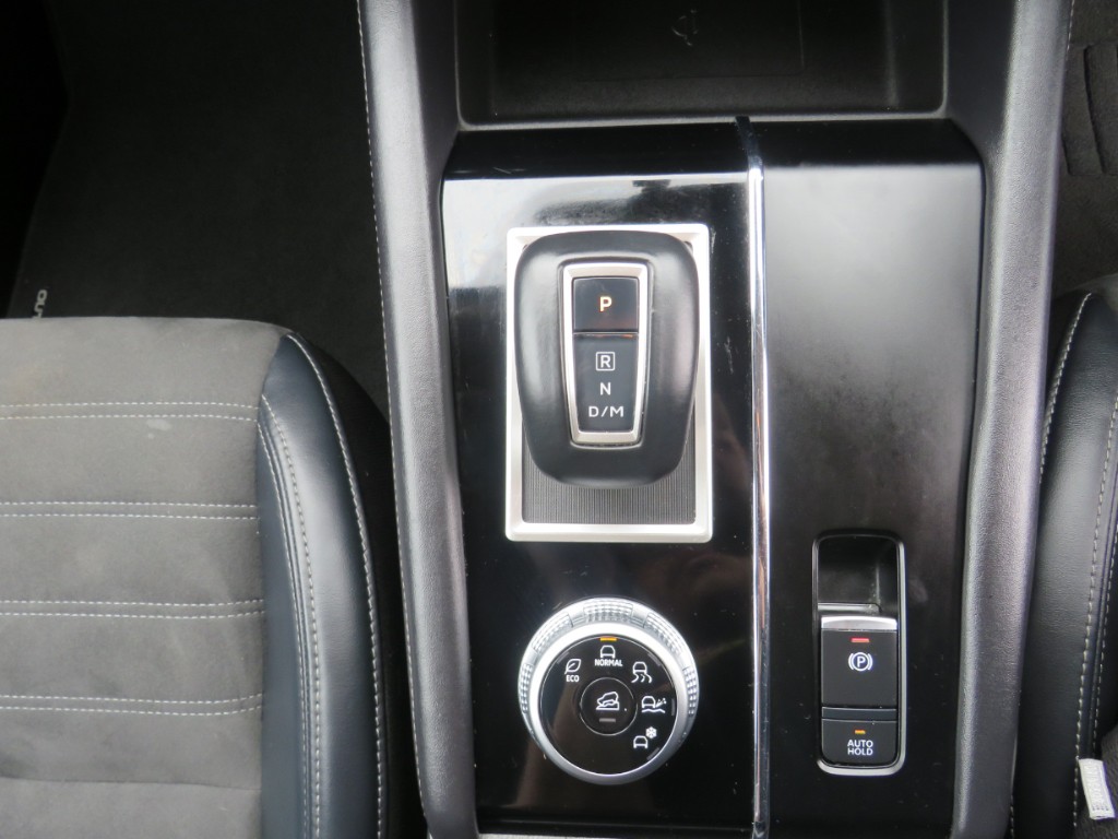 S7077020.jpg
