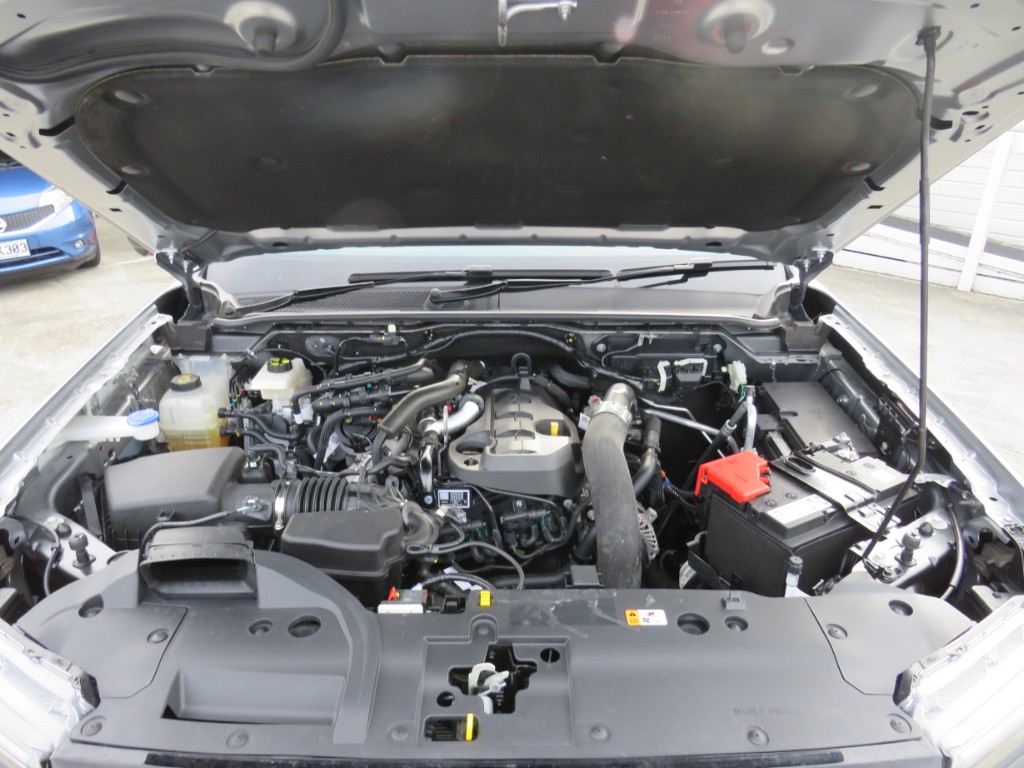 S7077121.jpg