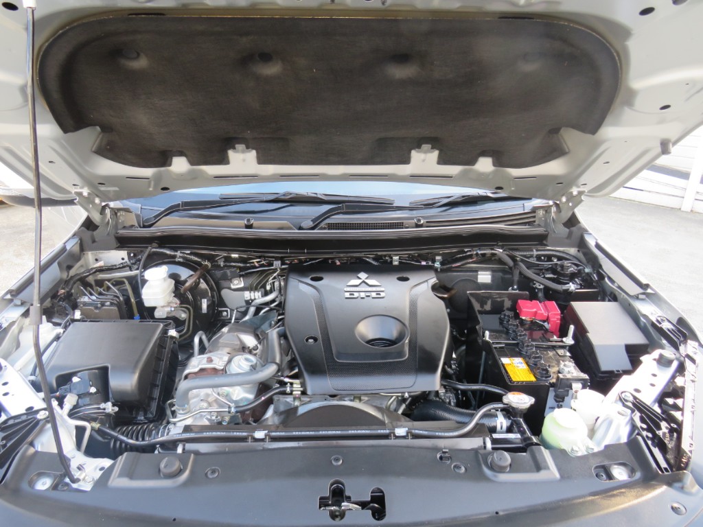 S7078620.jpg
