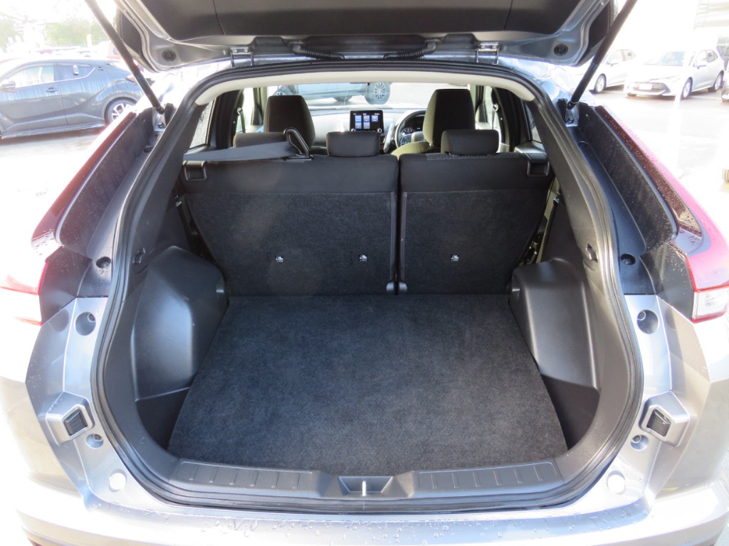 S7078911.jpg
