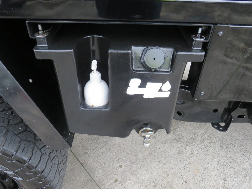 S7080210.jpg