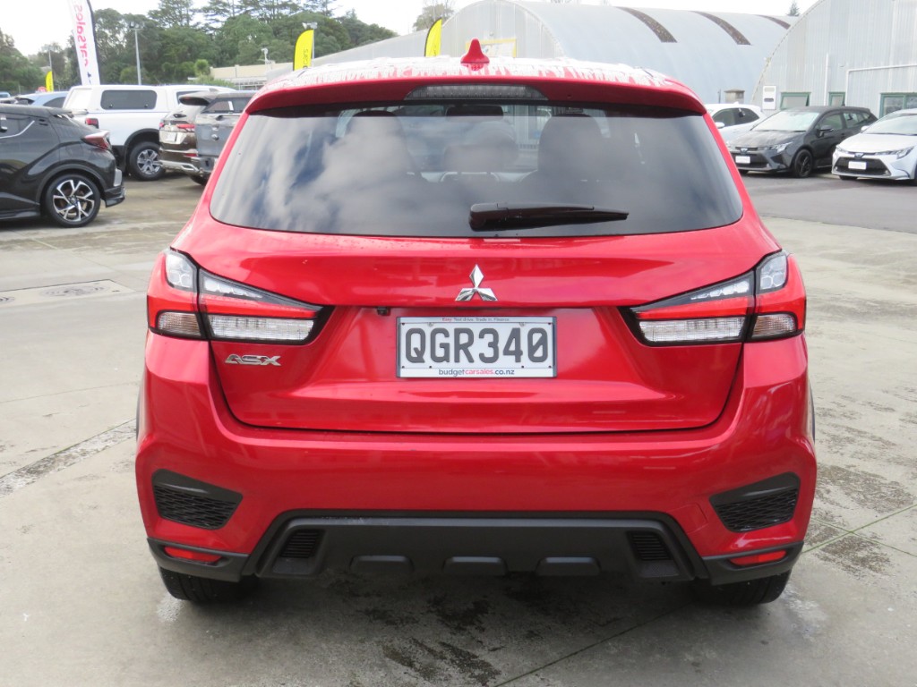 S708057.jpg