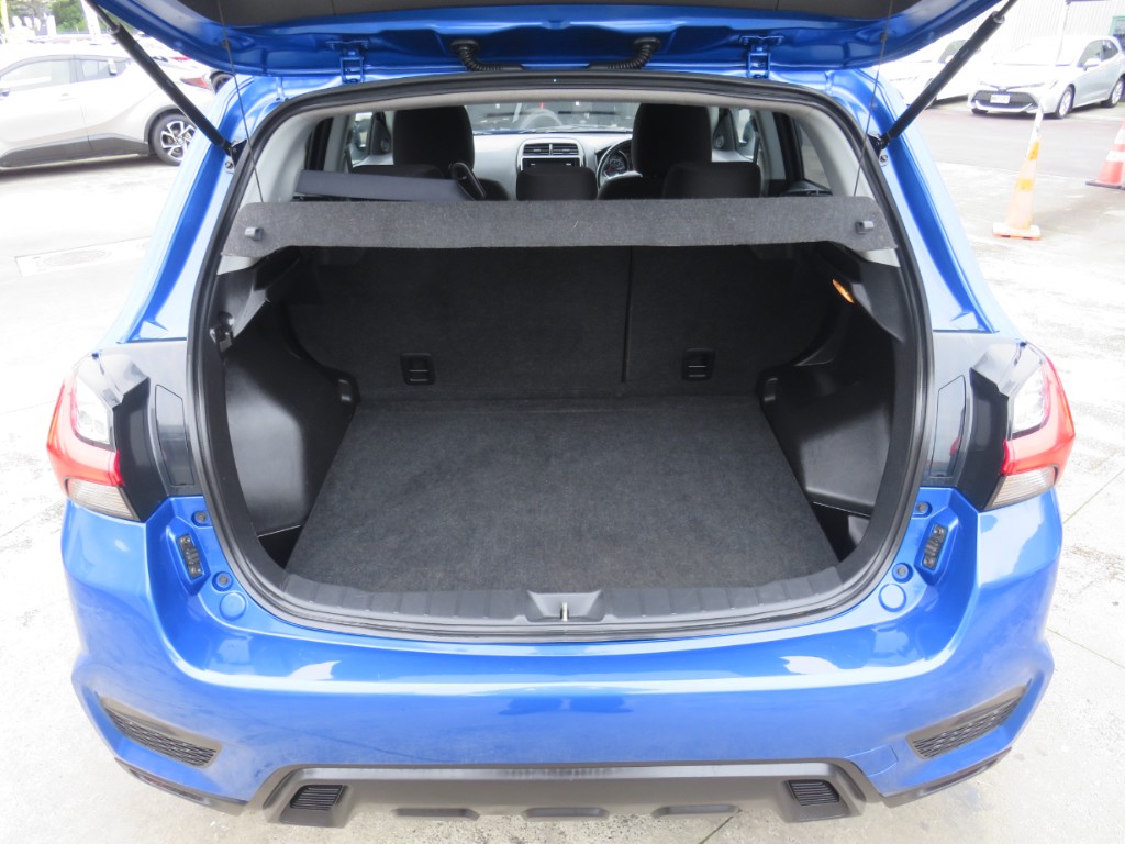S7081410.jpg