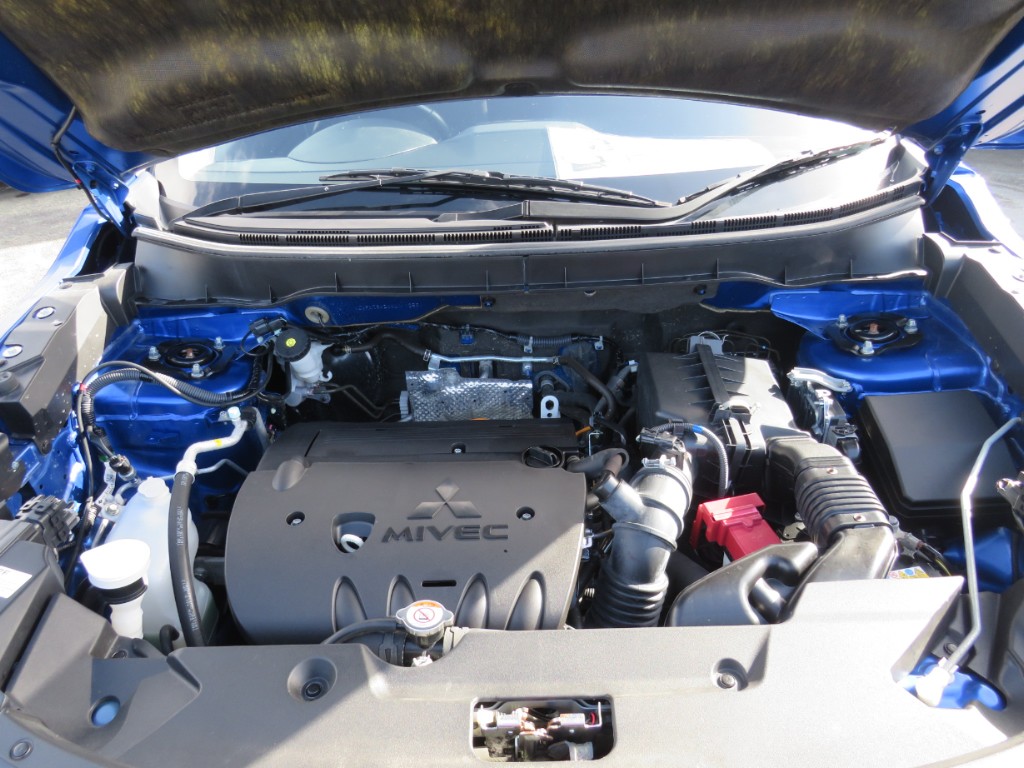 S7081720.jpg