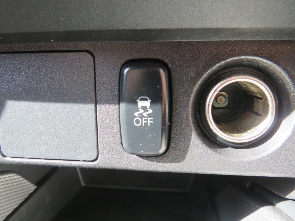 S7081816.jpg