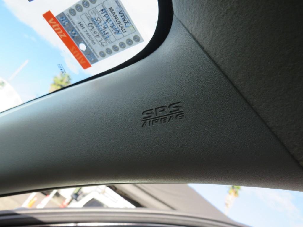 S7081818.jpg