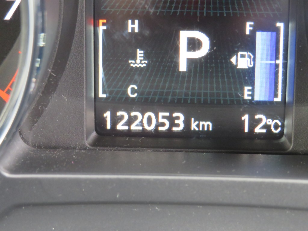 S7081820.jpg