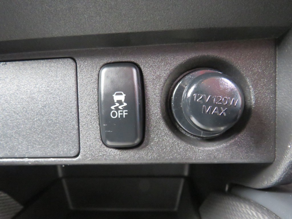 S7082217.jpg