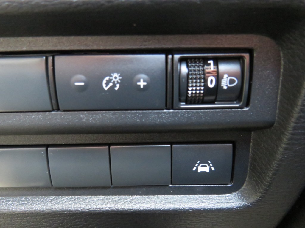 S7082816.jpg