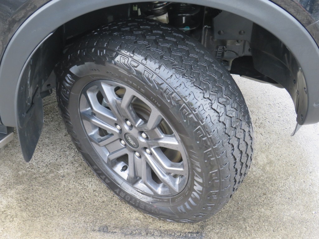 S7083410.jpg