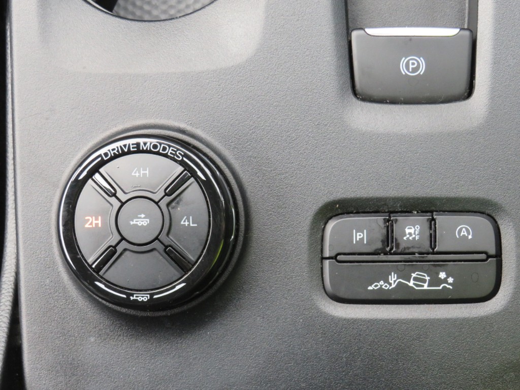 S7083420.jpg