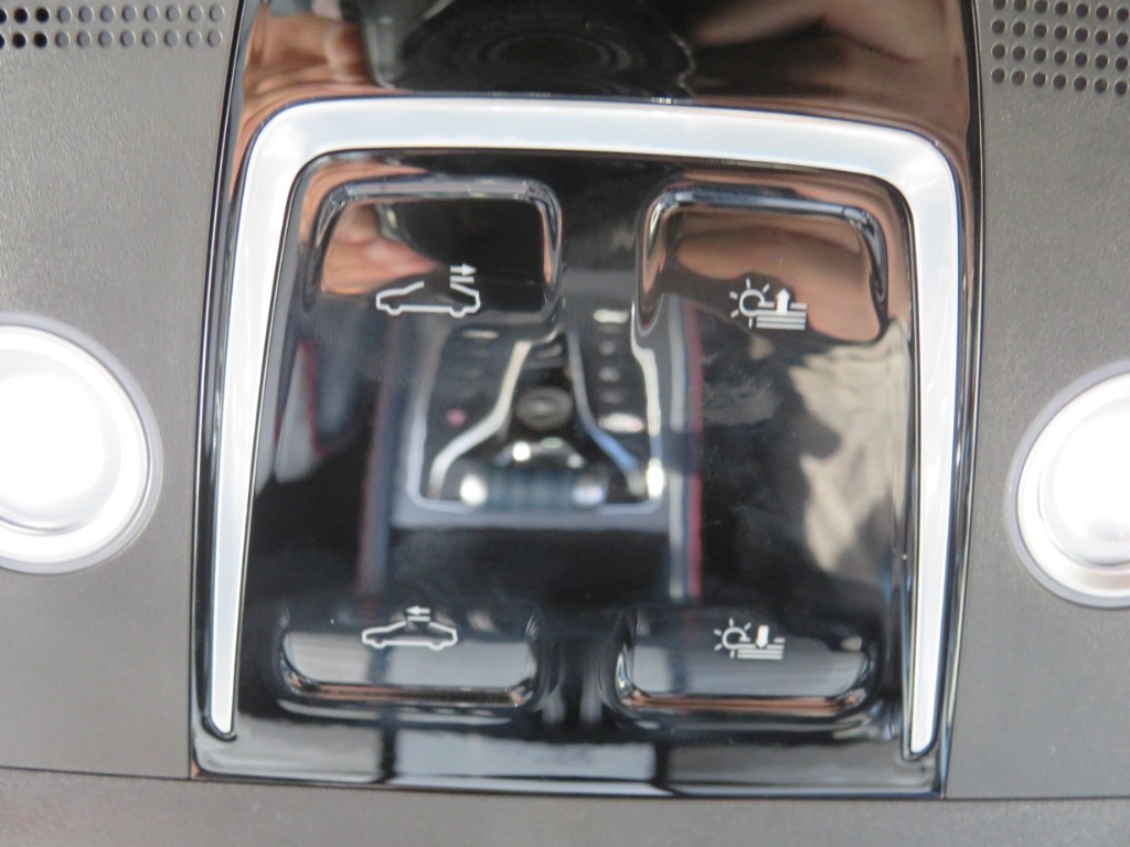 S7083520.jpg