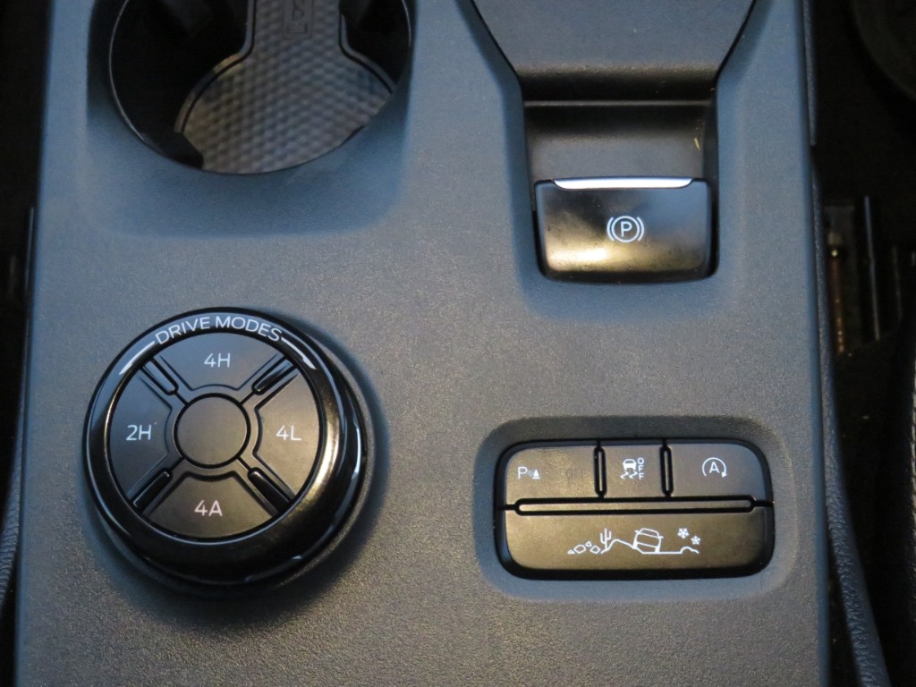 S7083619.jpg