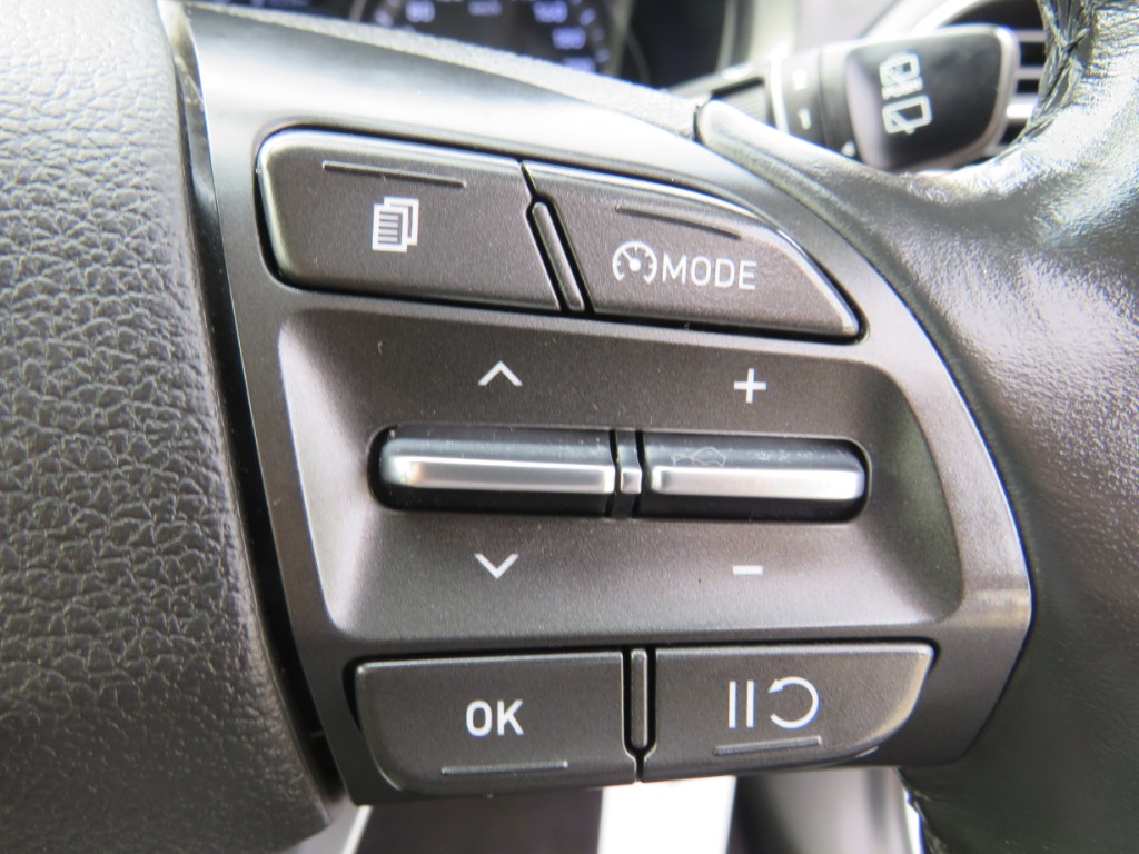 S7085816.jpg