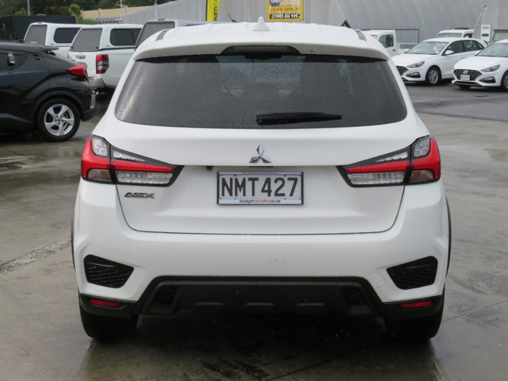 S708877.jpg