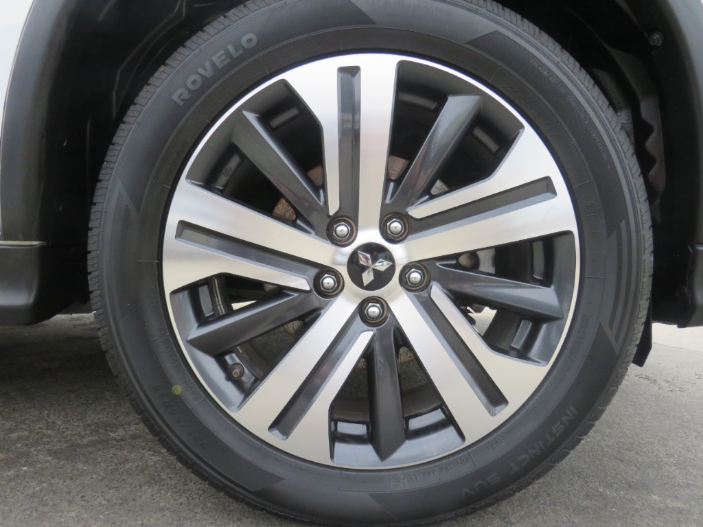 S709149.jpg