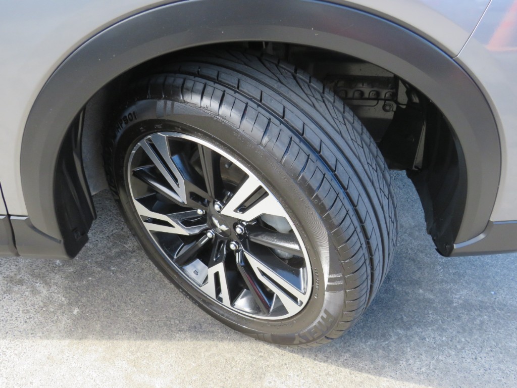 S7091810.jpg