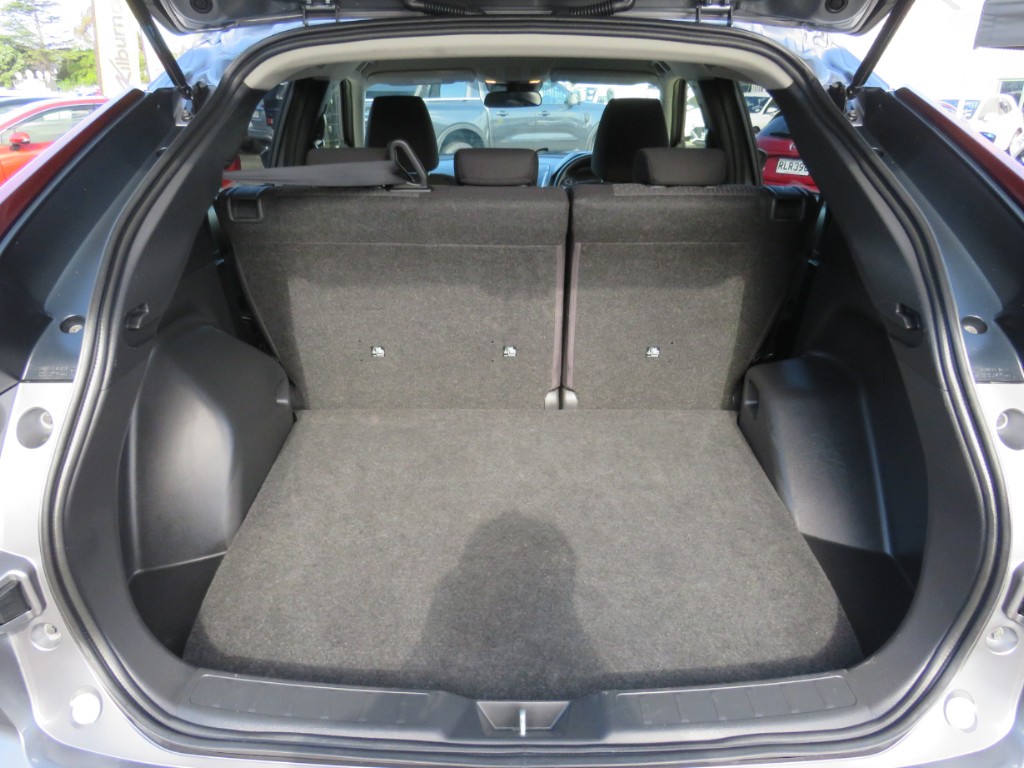 S7091811.jpg