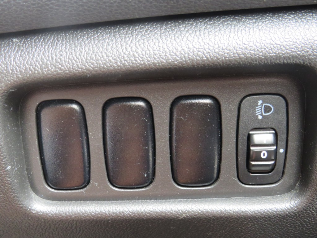 S7098318.jpg