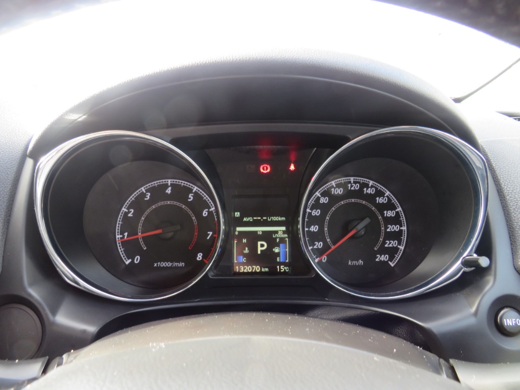 S7101216.jpg