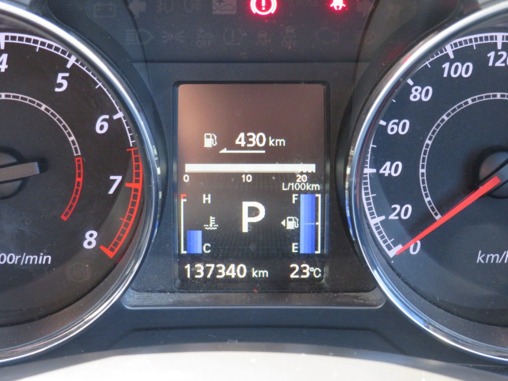 S7102019.jpg