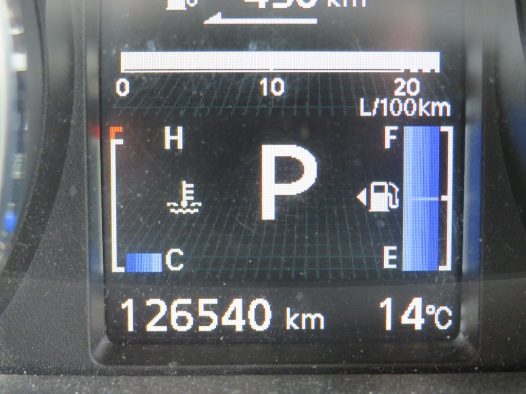 S7102319.jpg