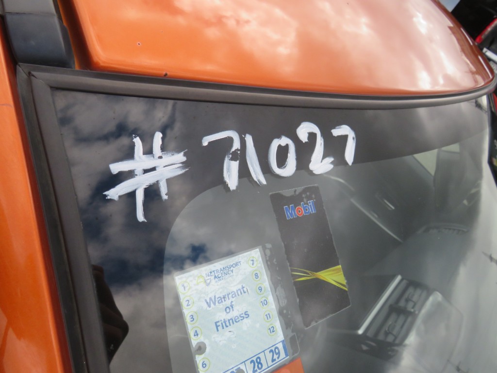 S7102721.jpg