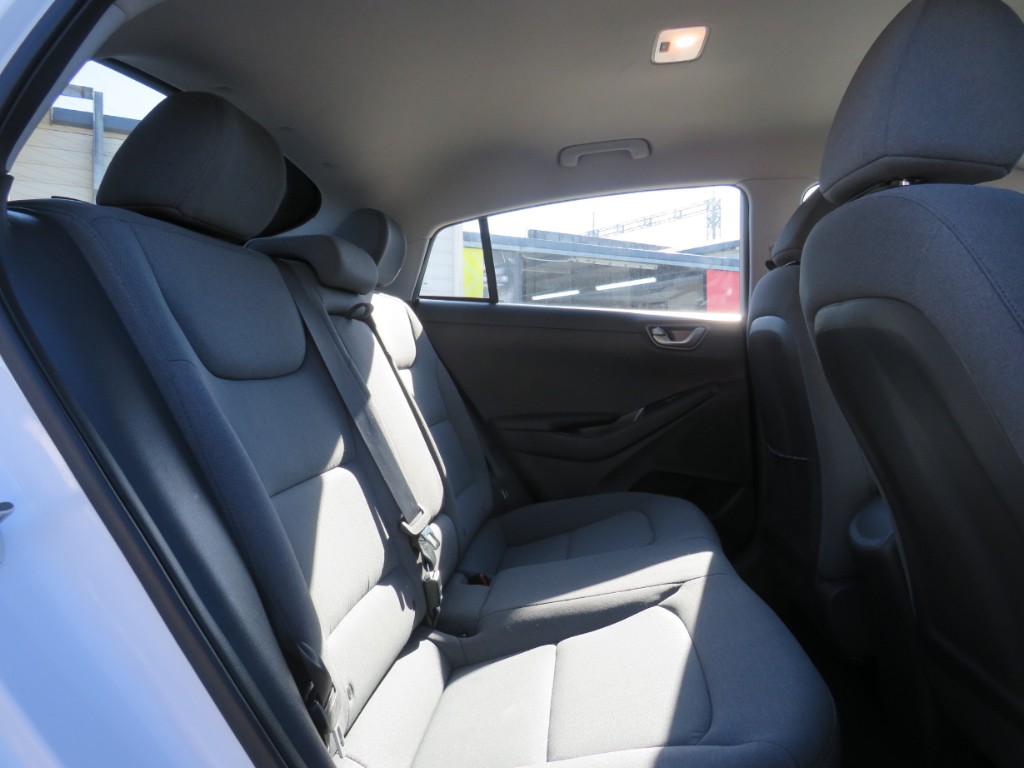 S7103612.jpg