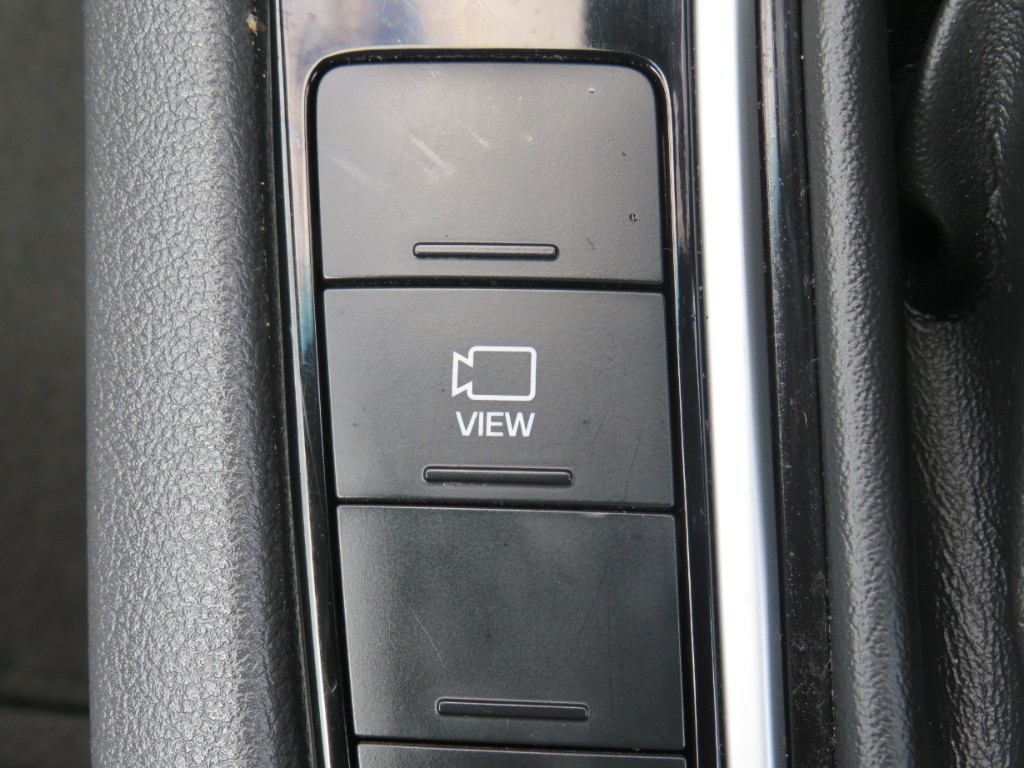 S7105518.jpg