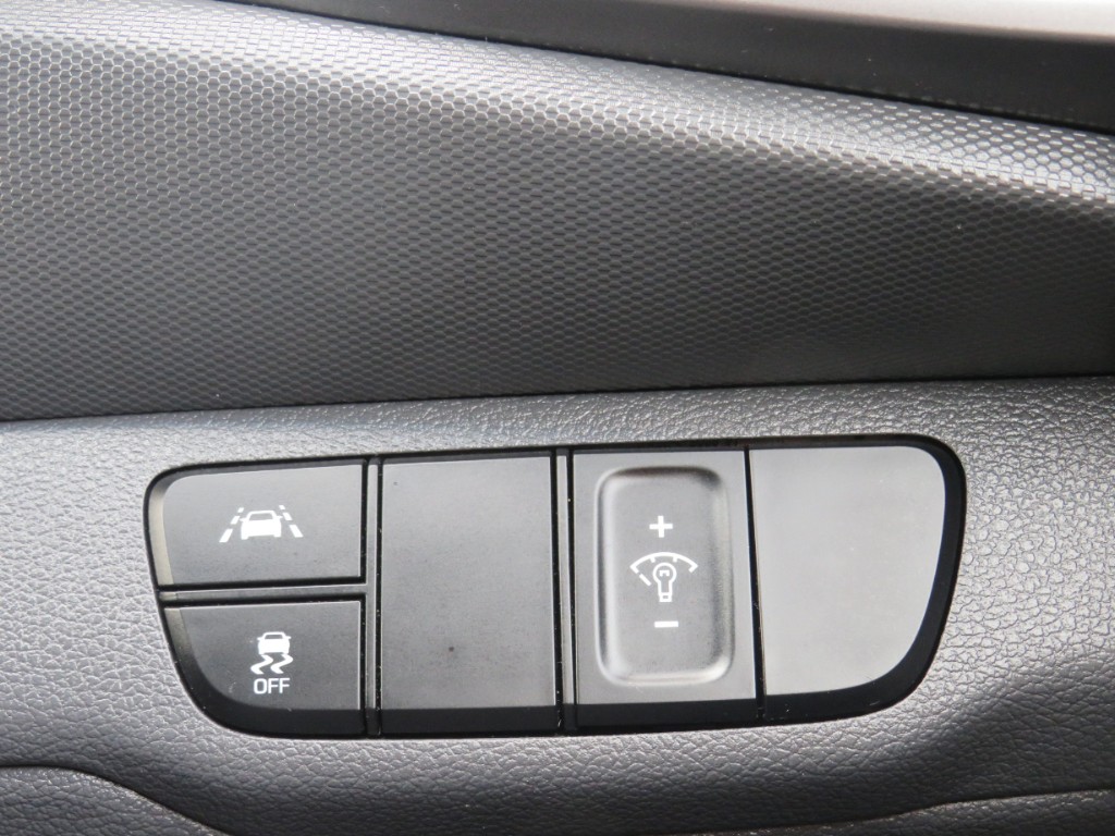 S7106420.jpg