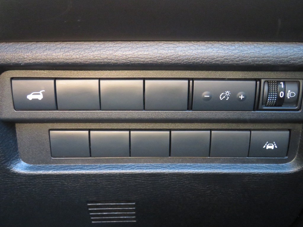 S7107816.jpg