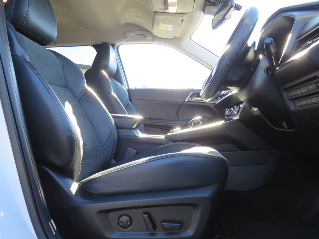 S7108415.jpg