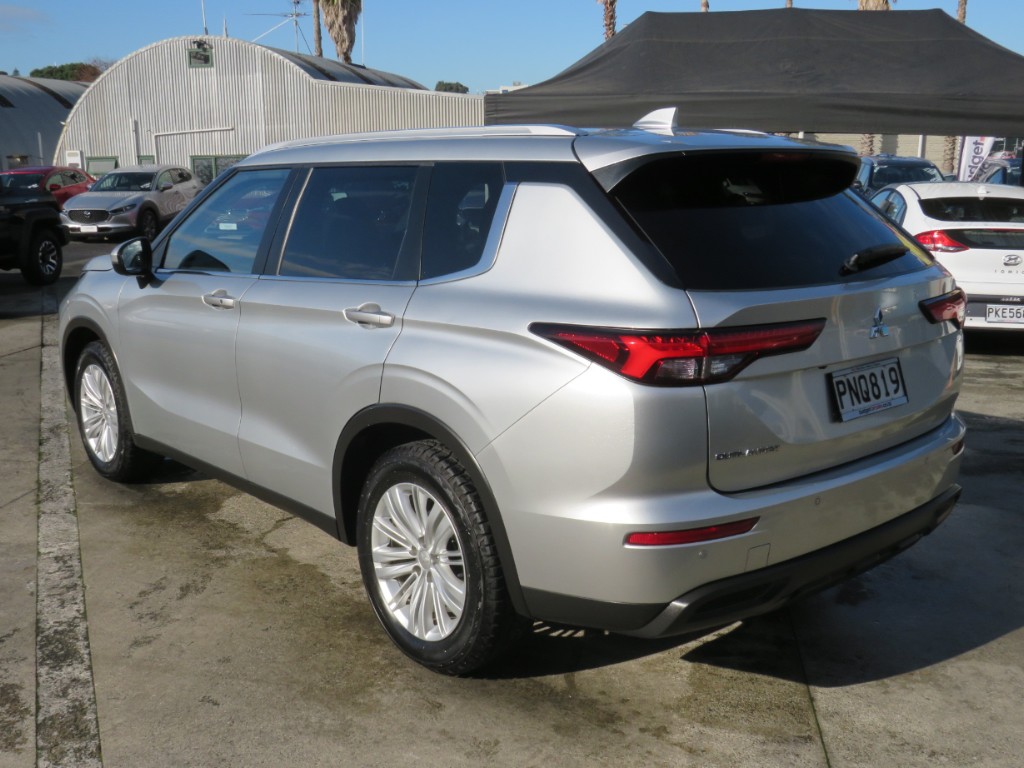 S710886.jpg